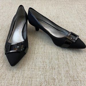 Anne Klein iFlex Pointed Toe Kitten Heels
